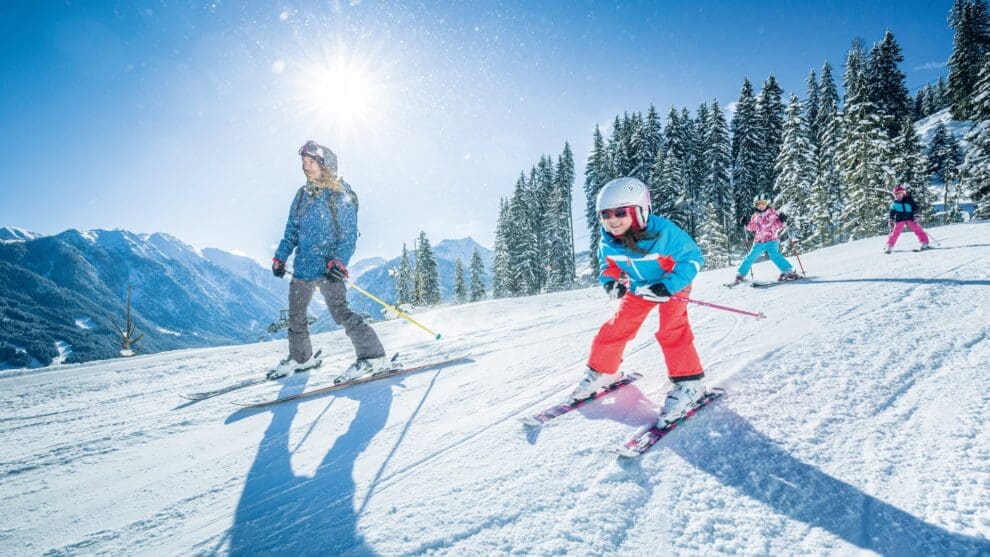 21 Shuttleberg Familyrunwinteredition 28c29shuttleberg1 18